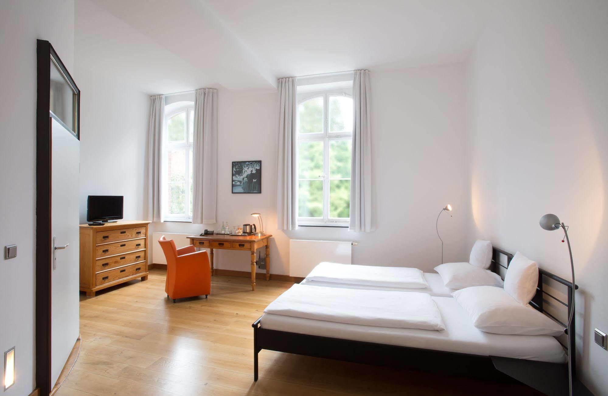 Hotel Mutterhaus Duesseldorf Dış mekan fotoğraf
